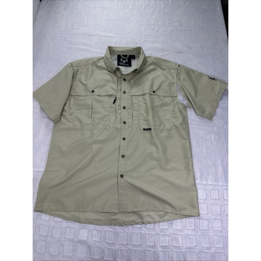 Bone Collector Khaki Short Sleeve Vented Fishing Shirt Large Tan Logo Pockets